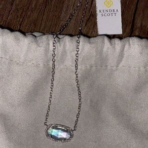 Kendra Scott necklace